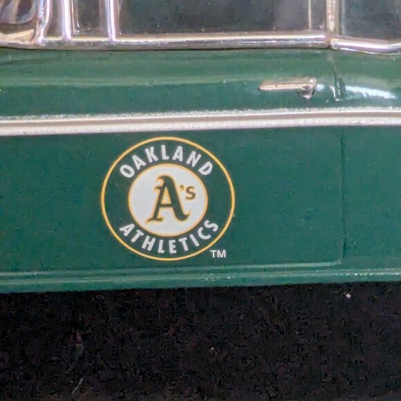 Oakland Athletics MLB Ertl Collectibles 1:24 Scale DieCast 1957 Chevy Bank - Picture 3 of 8